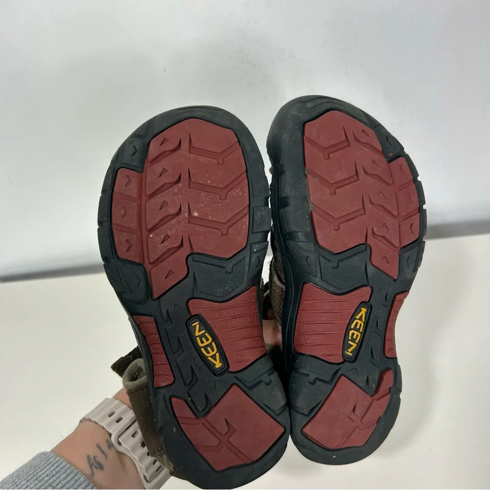 Keen Brown and Black Outdoor Sandals with Closed Toe Design